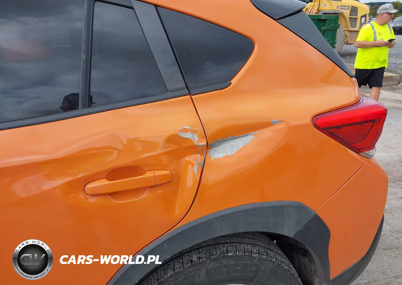 2018 Subaru Crosstrek 2.0I Premium VIN:JF2GTADC1J8207761 - 17