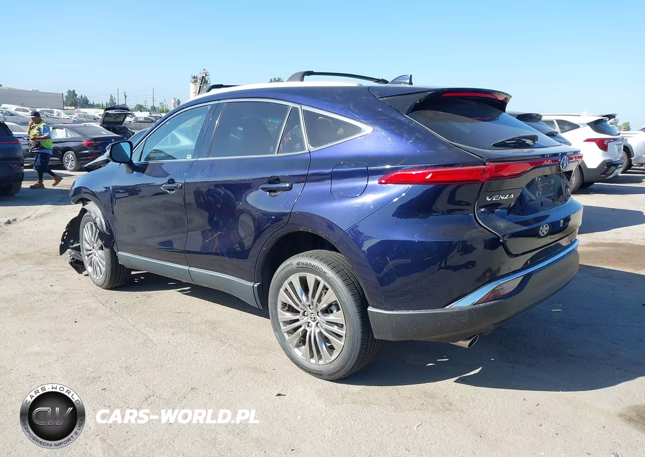 2023 Toyota Venza Xle VIN:JTEAAAAH2PJ119017 - 3