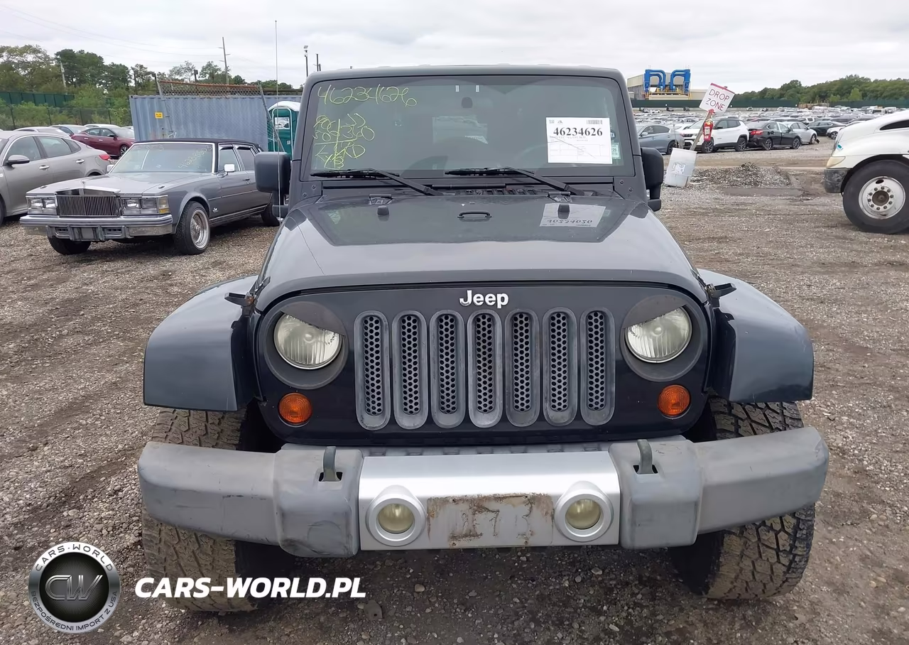 2009 Jeep Wrangler Sahara VIN:1J4FA54109L729029 - 12