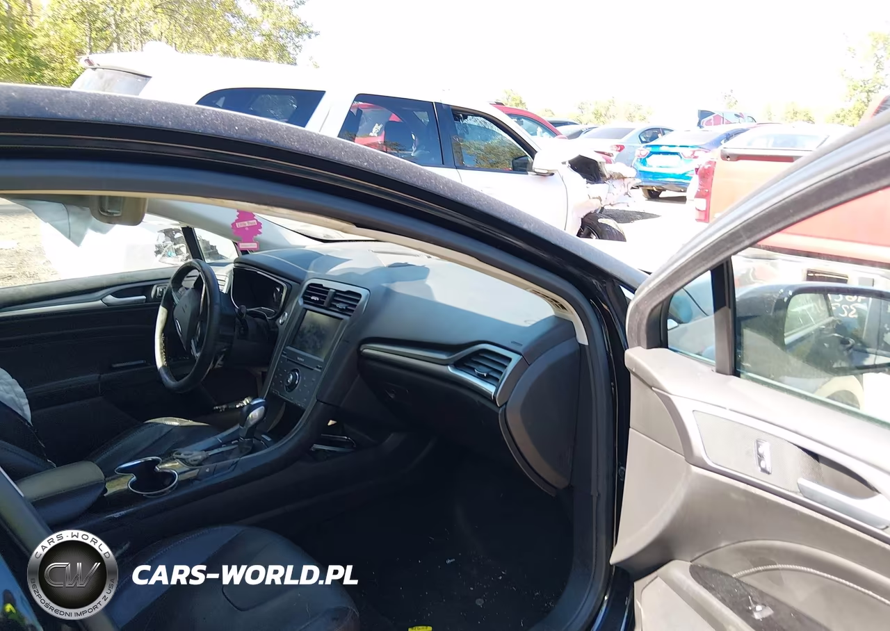 2014 Ford Fusion Titanium VIN:3FA6P0D94ER274538 - 5