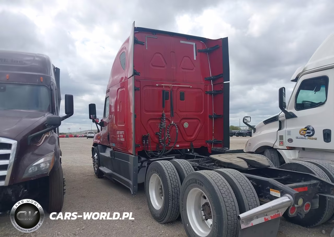 2015 Freightliner Cascadia 125 VIN:3AKJGLD50FSGB3813 - 3