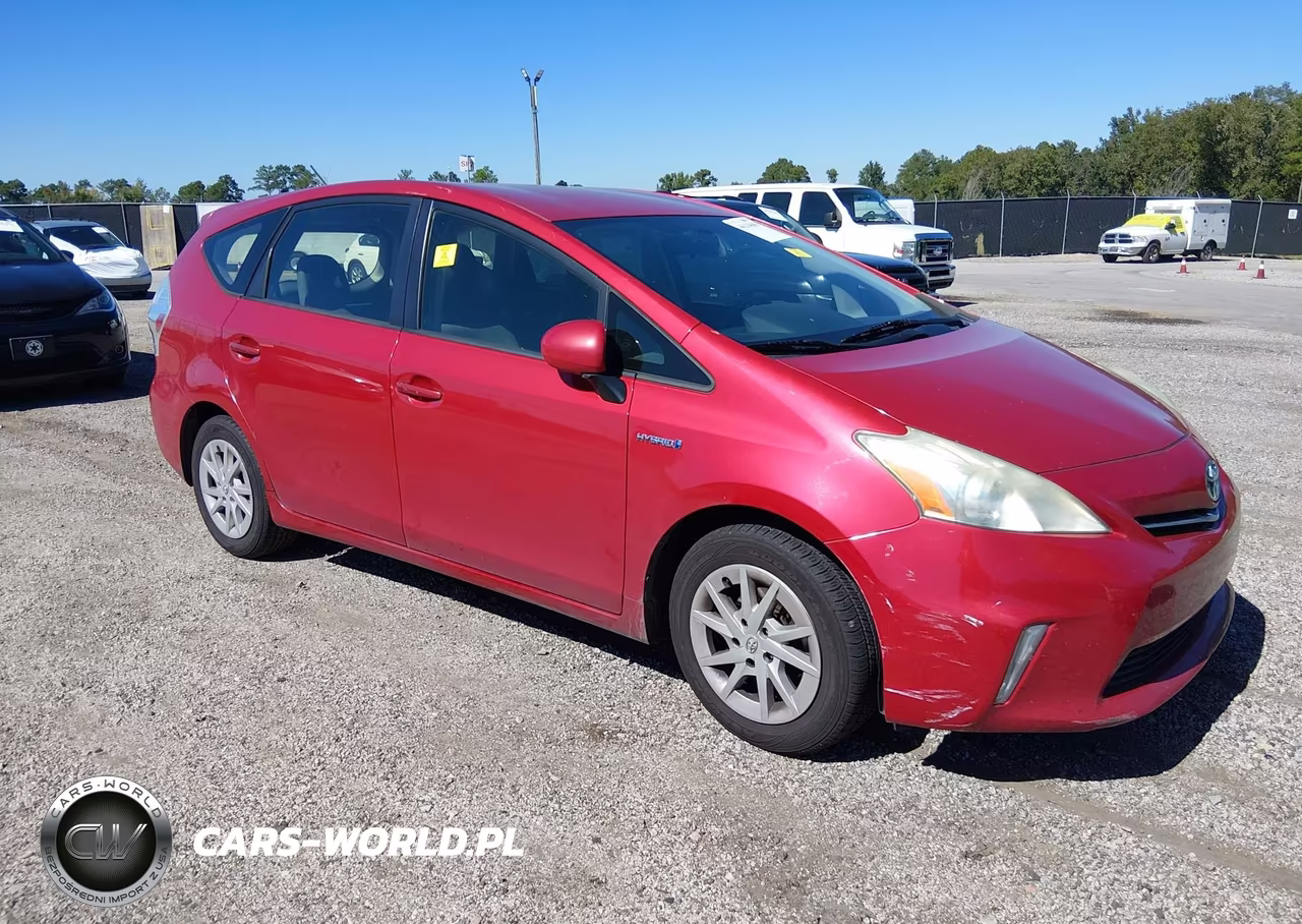 2014 Toyota Prius V Three – zdjęcie 1 z 16
