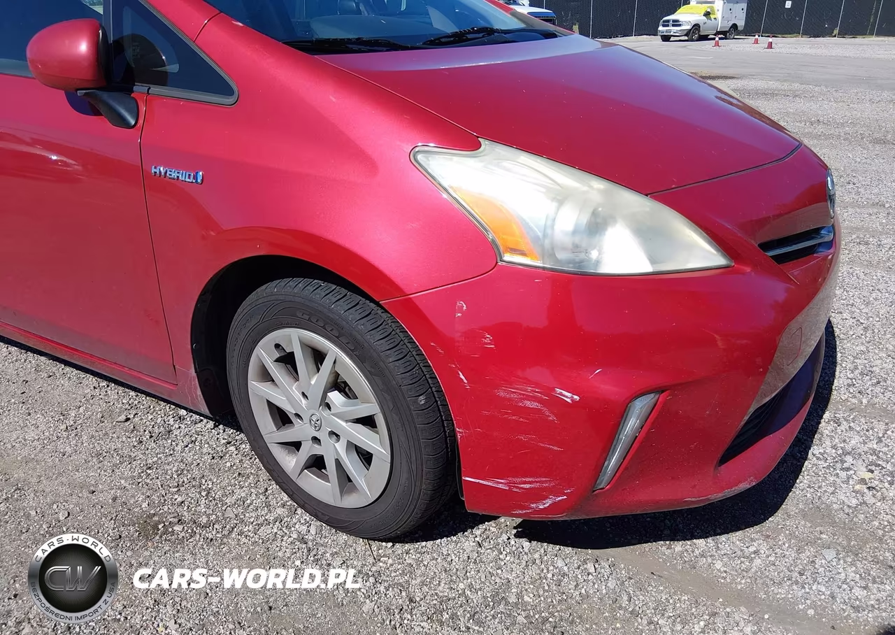 2014 Toyota Prius V Three VIN:JTDZN3EU8E3310232 - 6