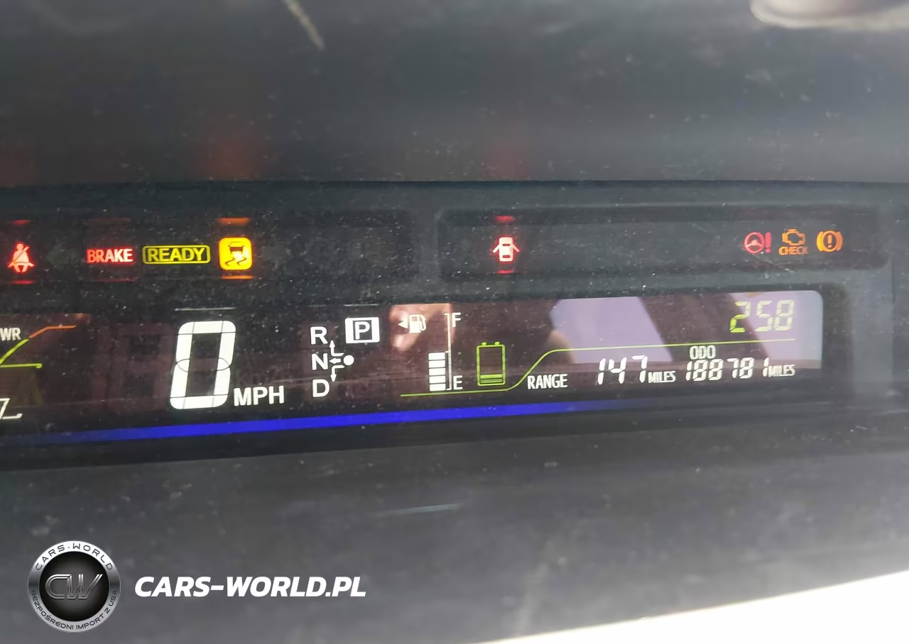 2014 Toyota Prius V Three VIN:JTDZN3EU8E3310232 - 7