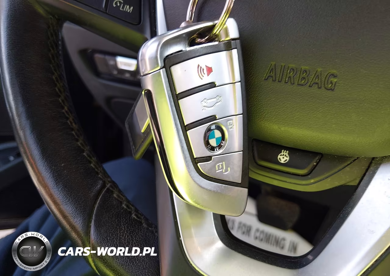 2019 BMW 330I xDrive VIN:WBA5R7C57KAJ87128 - 11