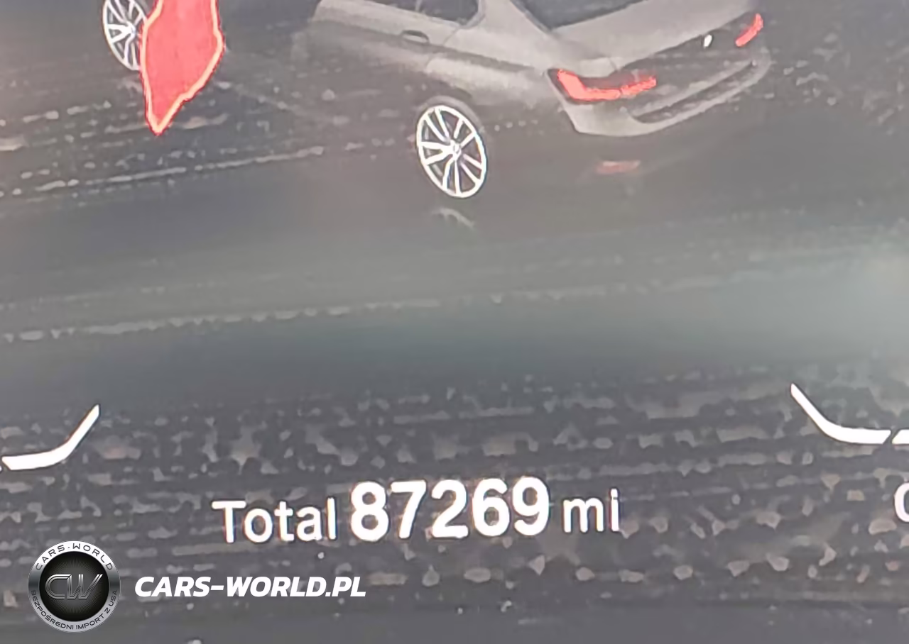 2019 BMW 330I xDrive VIN:WBA5R7C57KAJ87128 - 15