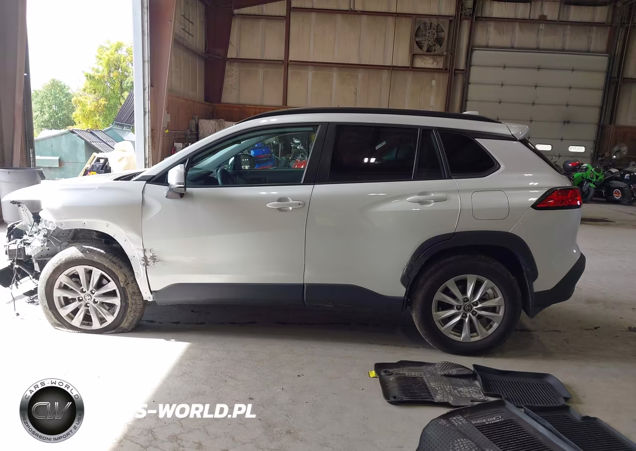 2023 Toyota Corolla Cross Le VIN:7MUBAABG3PV071549 - 14