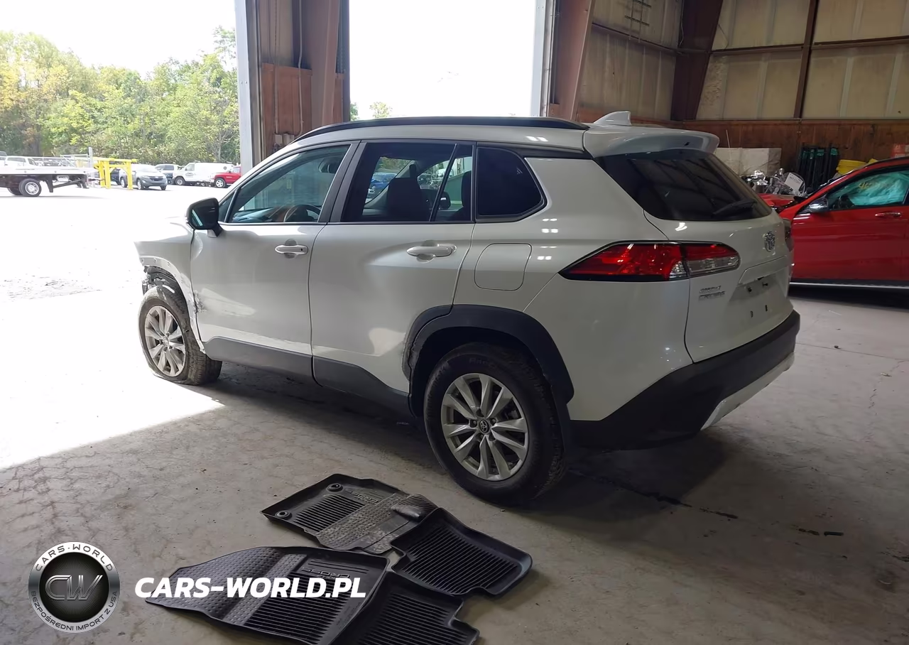 2023 Toyota Corolla Cross Le VIN:7MUBAABG3PV071549 - 3