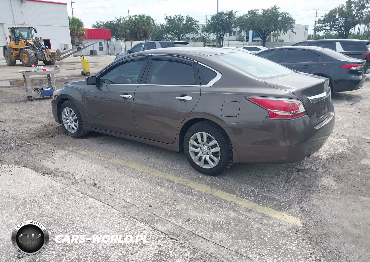 2015 Nissan Altima 2.5 S VIN:1N4AL3AP6FC448569 - 3