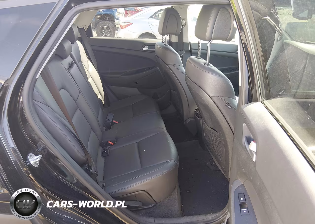 2017 Hyundai Tucson Limited VIN:KM8J3CA24HU390744 - 8