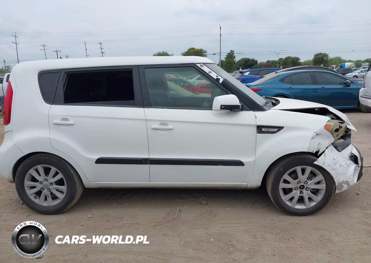 2013 Kia Soul VIN:KNDJT2A52D7526595 - 13
