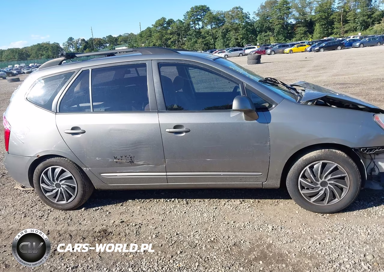 2009 Kia Rondo Lx VIN:KNAFG529997262566 - 13