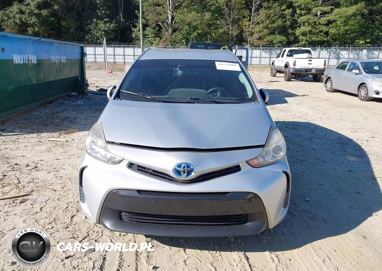 2015 Toyota Prius V Two VIN:JTDZN3EU6FJ035182 - 12