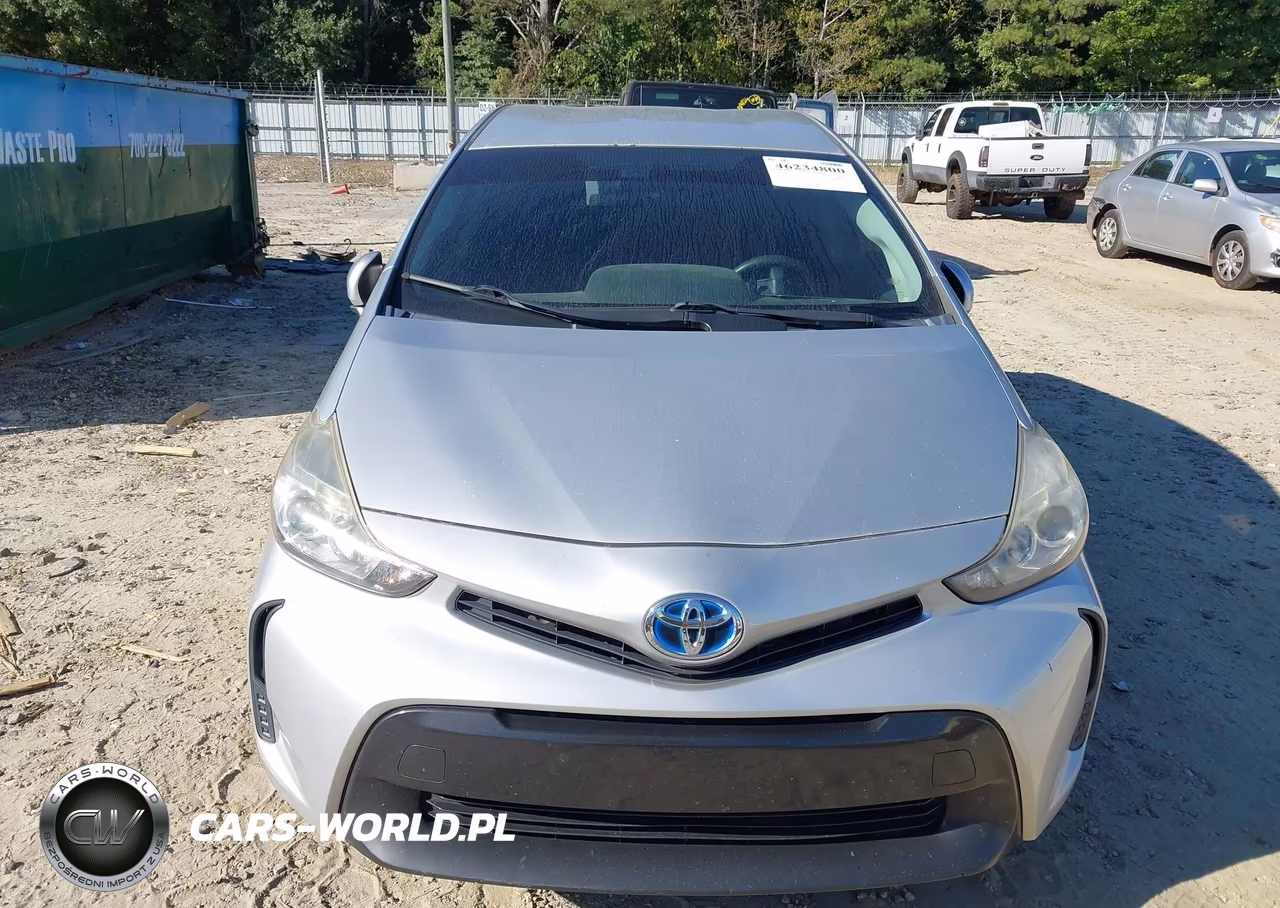 2015 Toyota Prius V Two VIN:JTDZN3EU6FJ035182 - 6