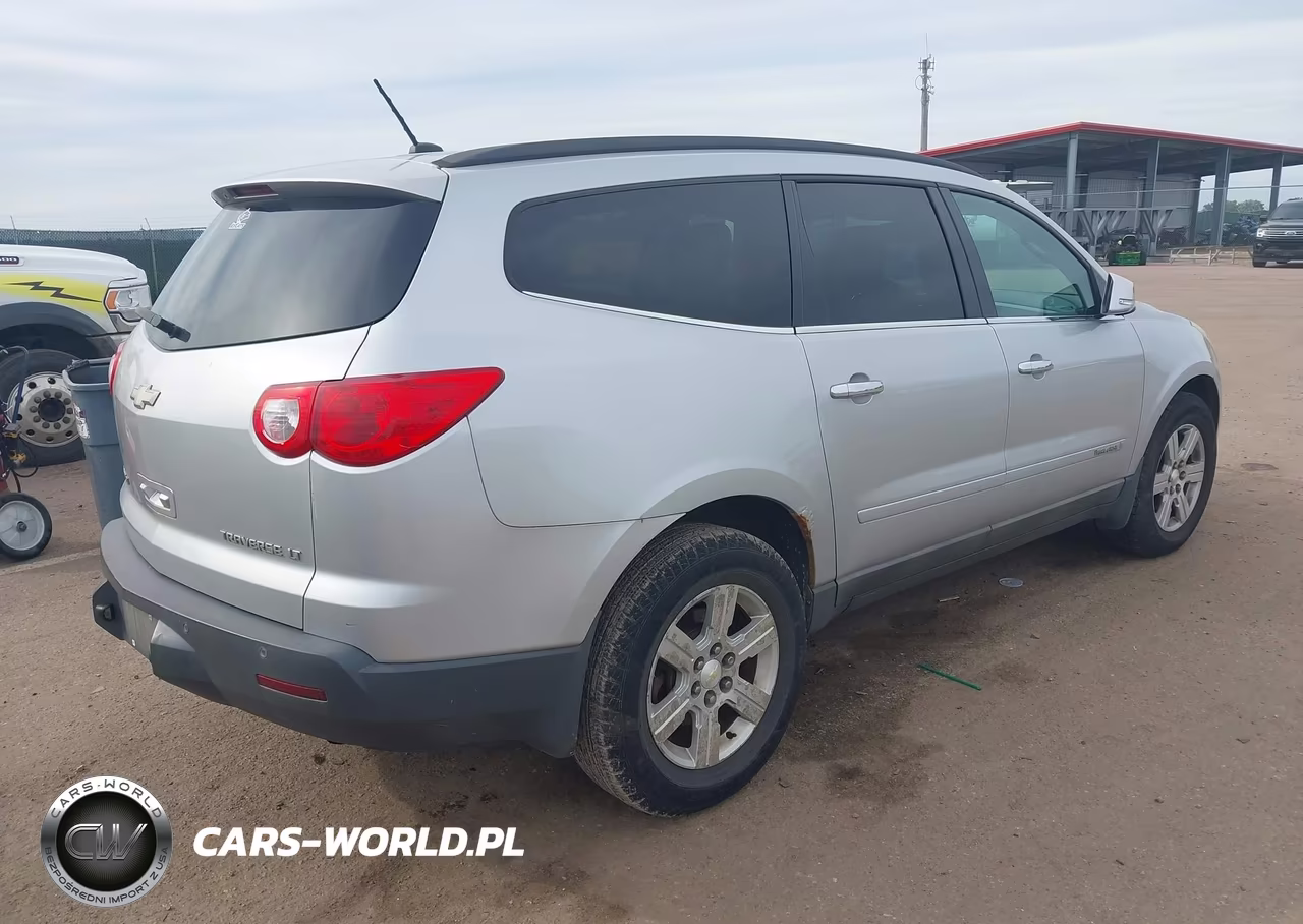 2009 Chevrolet Traverse Lt VIN:1GNEV23DX9S136324 - 4