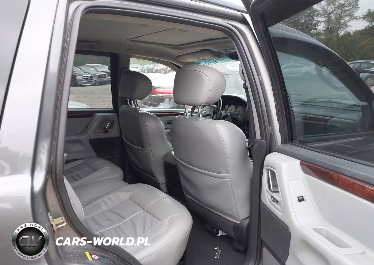 2002 Jeep Grand Cherokee Overland VIN:1J8GW68J62C221447 - 8