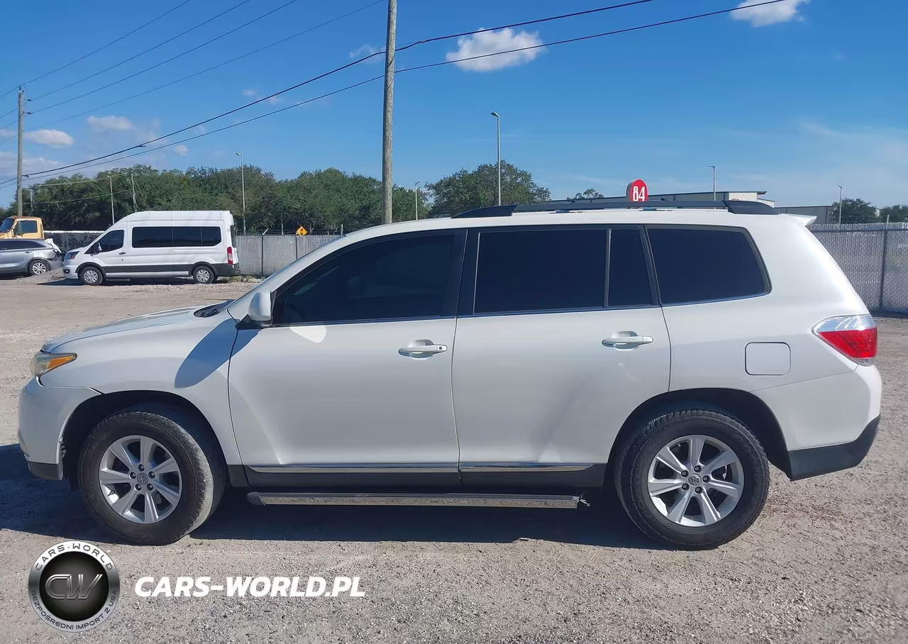 2013 Toyota Highlander Base Plus VIN:5TDZA3EH8DS035201 - 14