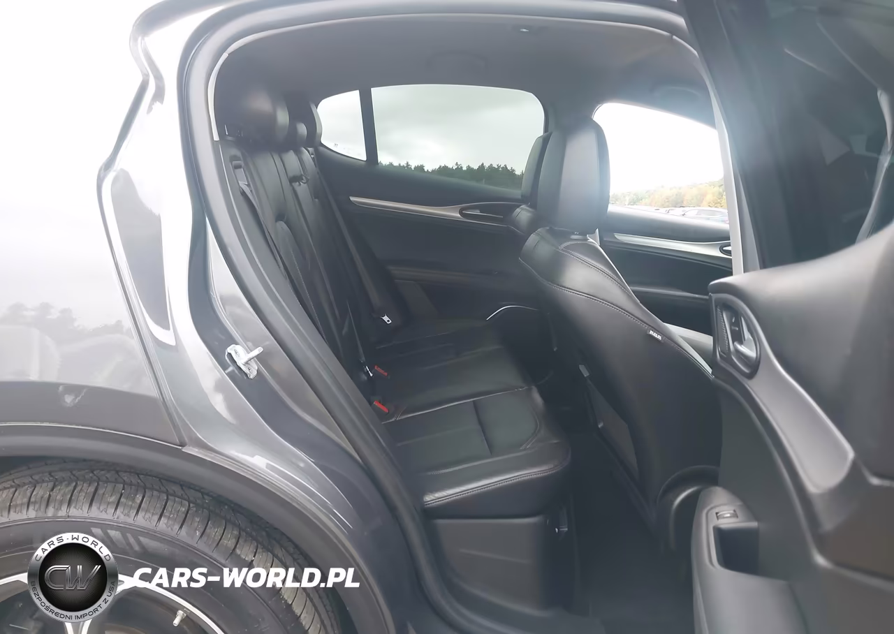2018 Alfa Romeo Stelvio Sport Awd VIN:ZASFAKPN6J7B61425 - 8