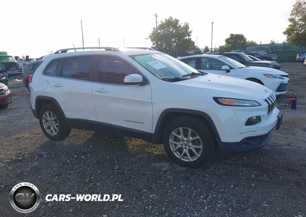 2016 Jeep Cherokee Latitude – zdjęcie 1 z 15