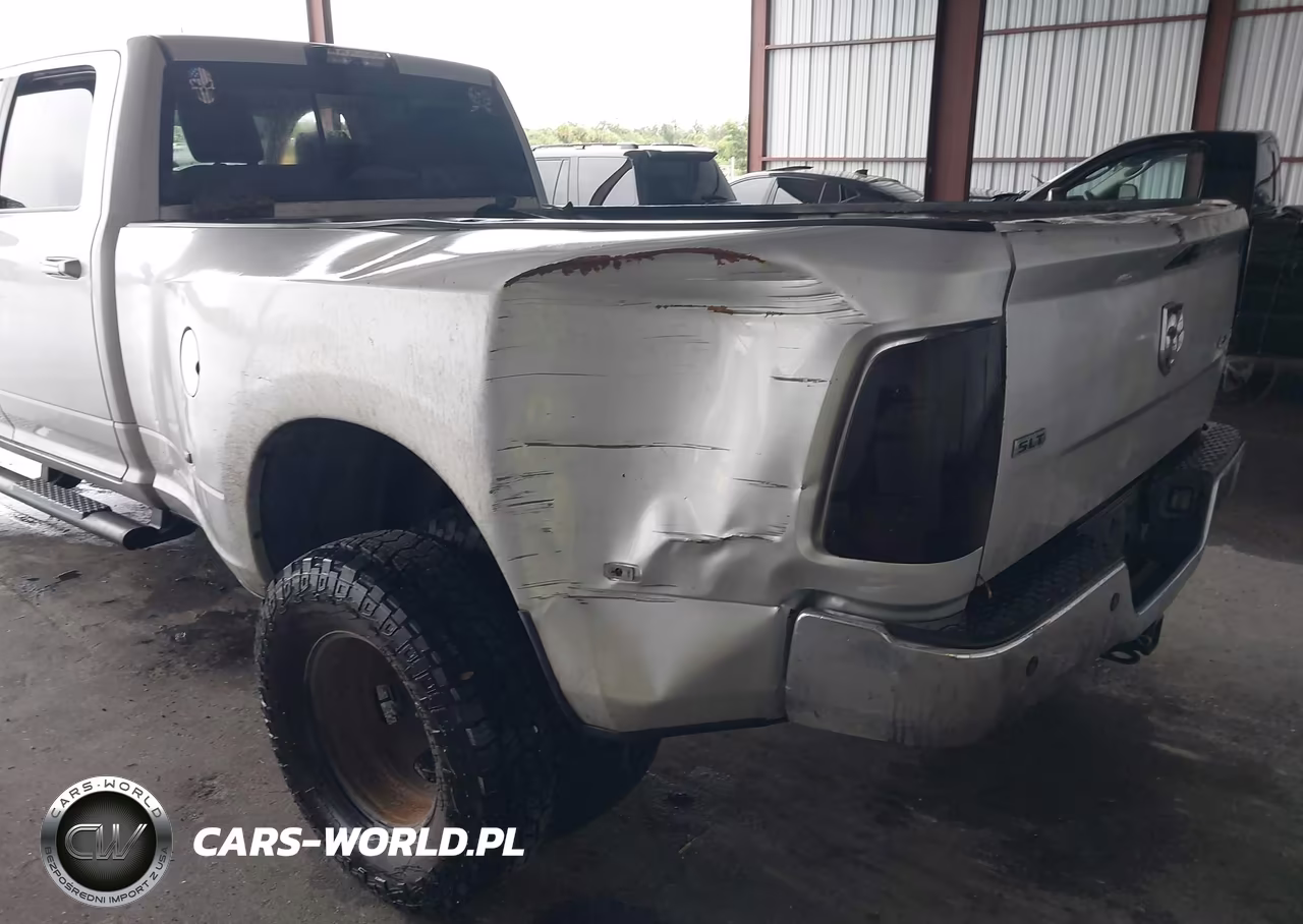 2017 Ram 3500 Slt 4X4 8' Box VIN:3C63RRHL7HG690527 - 11