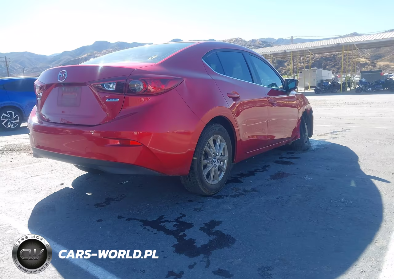 2017 Mazda Mazda3 Sport VIN:3MZBN1U78HM102594 - 4