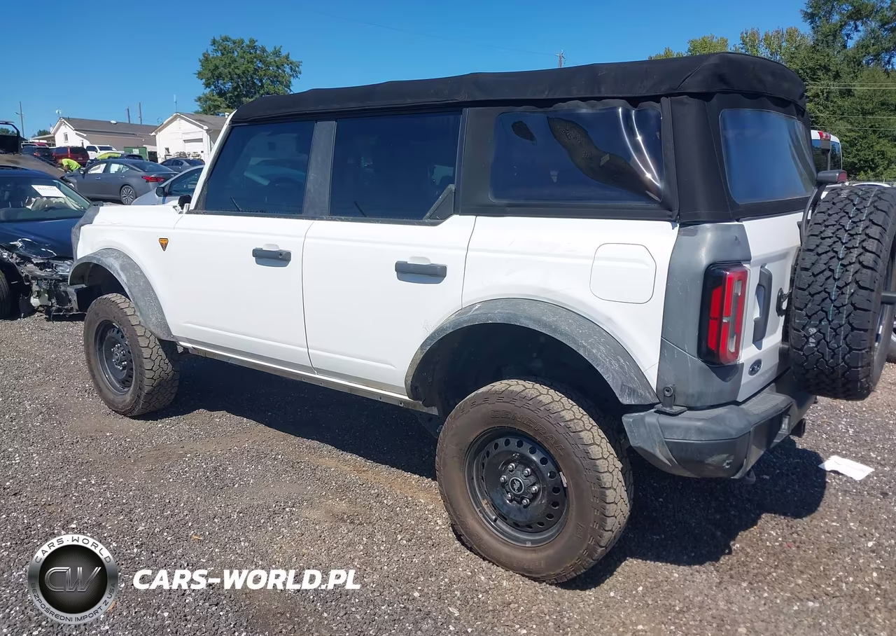 2022 Ford Bronco Badlands VIN:1FMEE5DP4NLB69791 - 3