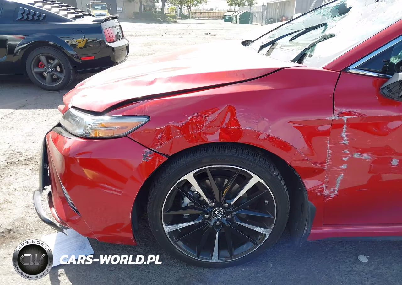 2019 Toyota Camry Xse VIN:4T1B61HK8KU165756 - 13
