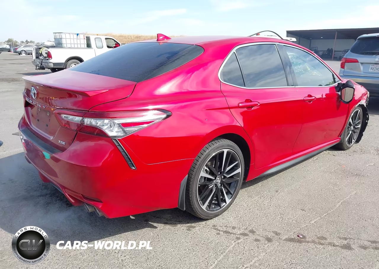 2019 Toyota Camry Xse VIN:4T1B61HK8KU165756 - 4