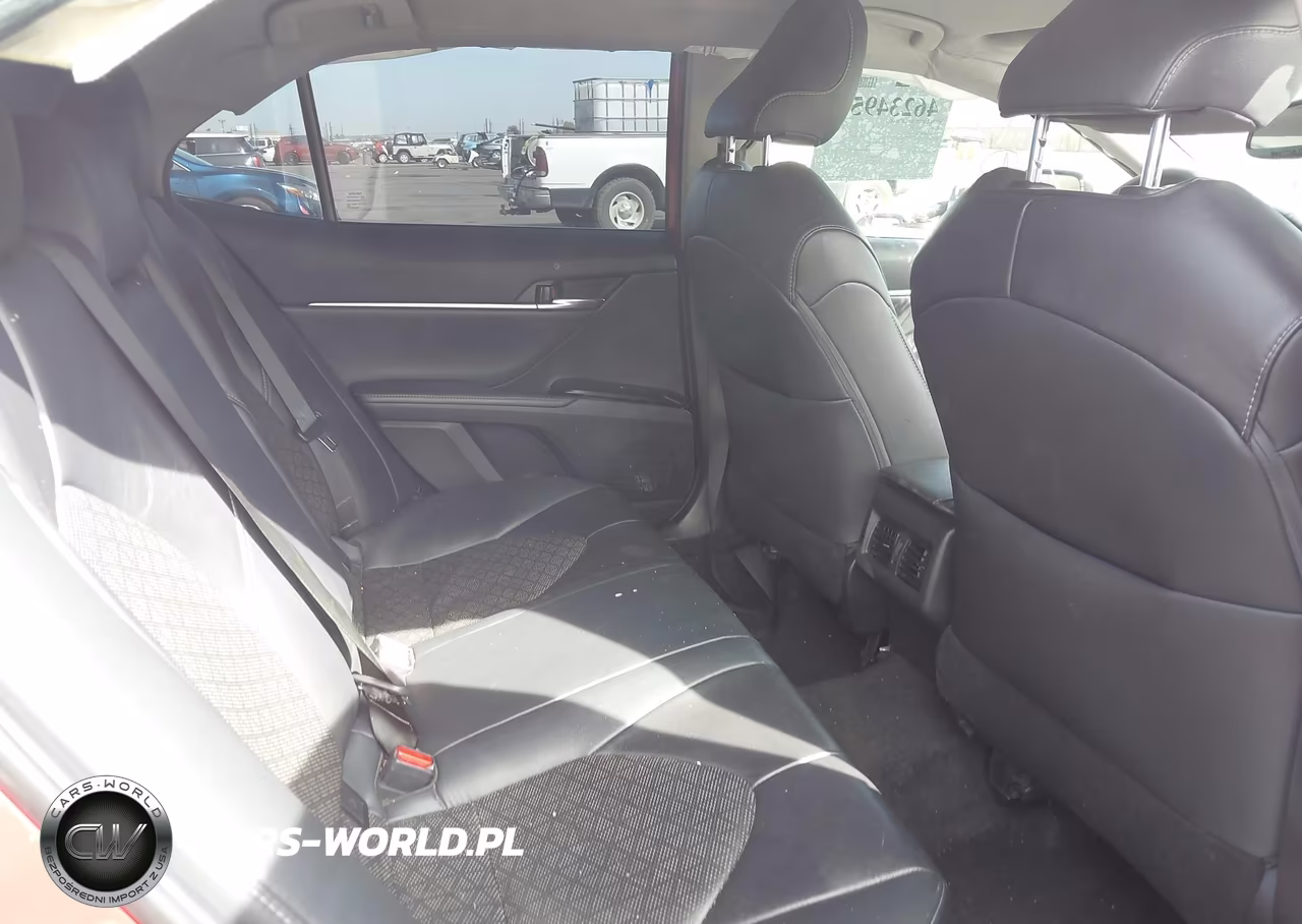 2019 Toyota Camry Xse VIN:4T1B61HK8KU165756 - 8