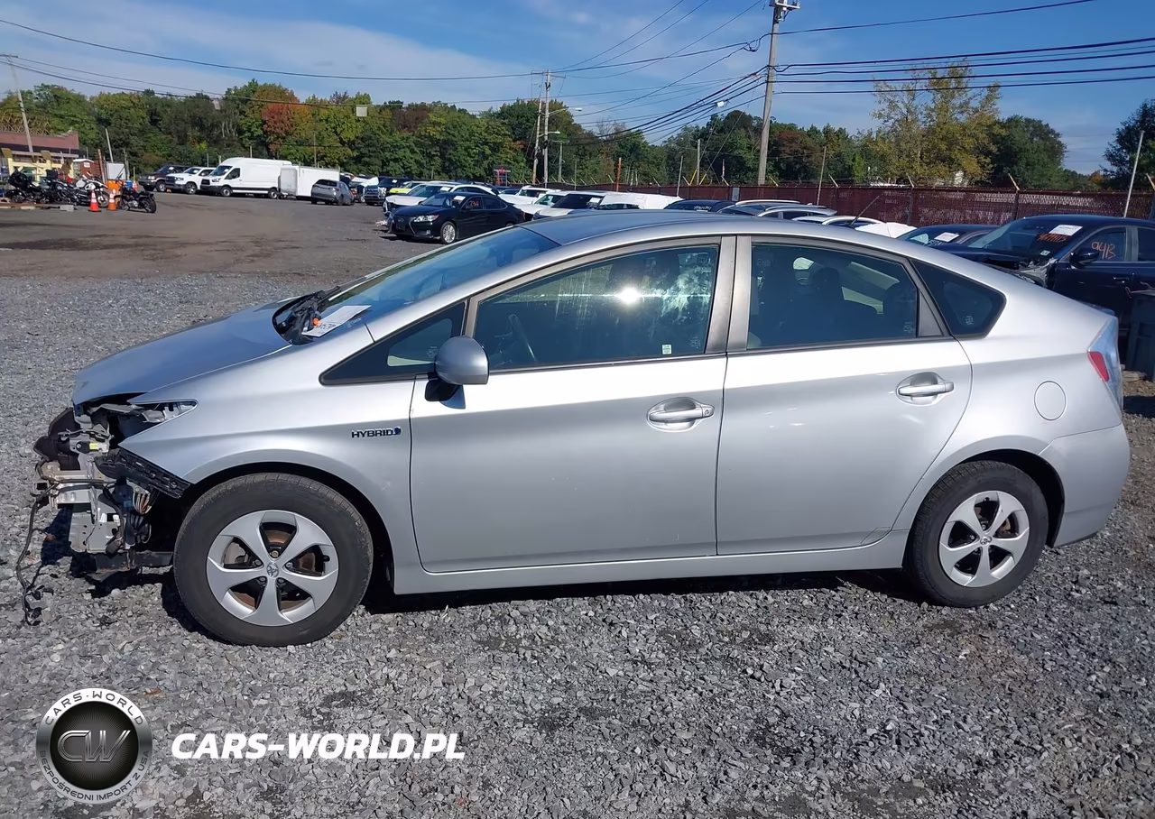 2013 Toyota Prius Four VIN:JTDKN3DU1D5699656 - 14