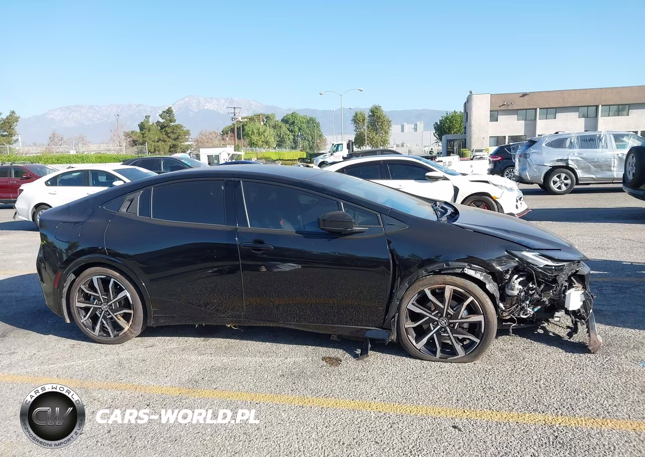 2024 Toyota Prius Prime Xse Premium VIN:JTDACACU7R3014912 - 13
