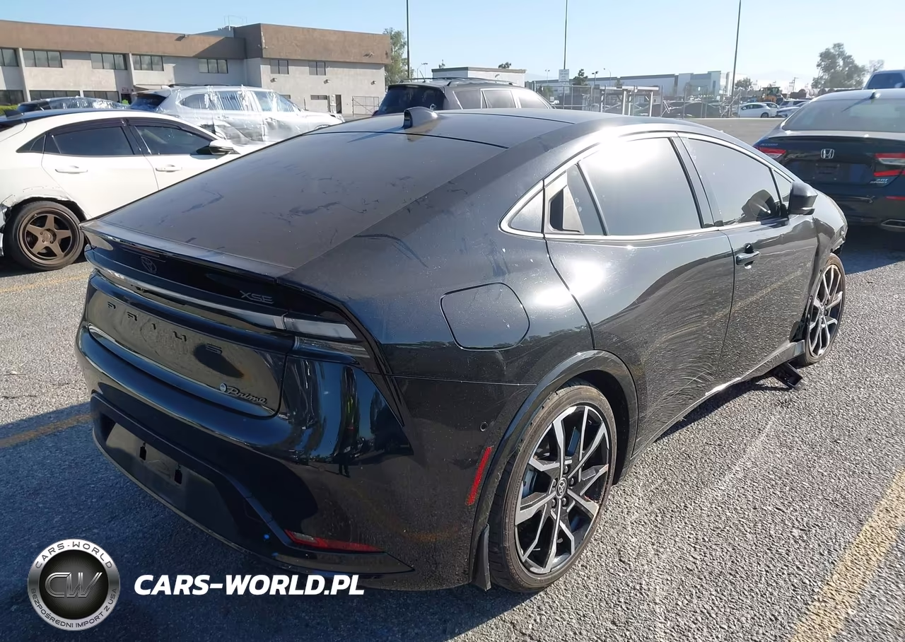 2024 Toyota Prius Prime Xse Premium VIN:JTDACACU7R3014912 - 4