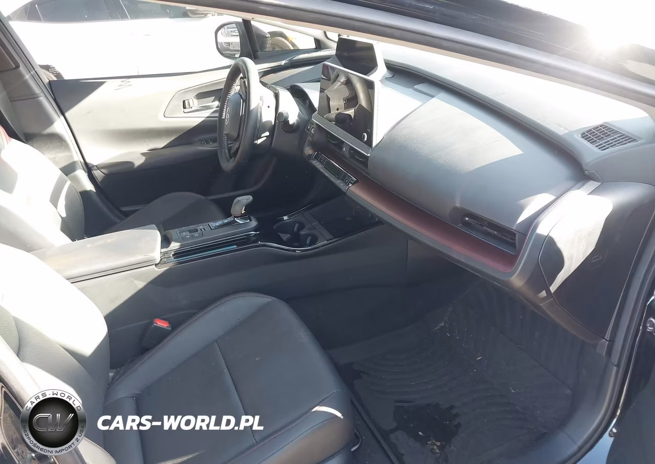 2024 Toyota Prius Prime Xse Premium VIN:JTDACACU7R3014912 - 5