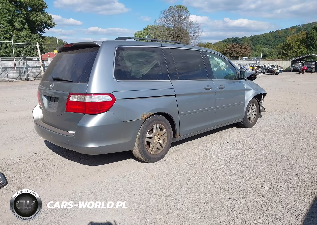 2007 Honda Odyssey Ex VIN:5FNRL38497B125520 - 4