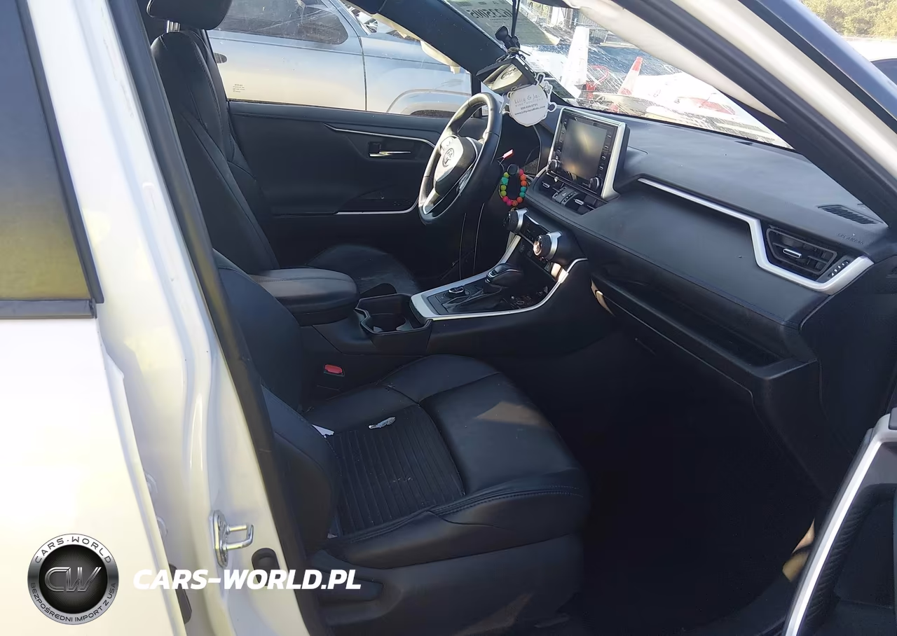 2021 Toyota Rav4 Hybrid Xse VIN:2T3E6RFV7MW015155 - 5