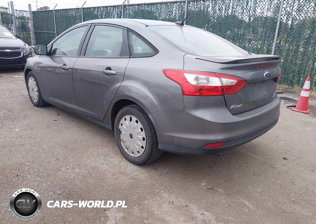 2013 Ford Focus Se VIN:1FADP3F29DL364032 - 3
