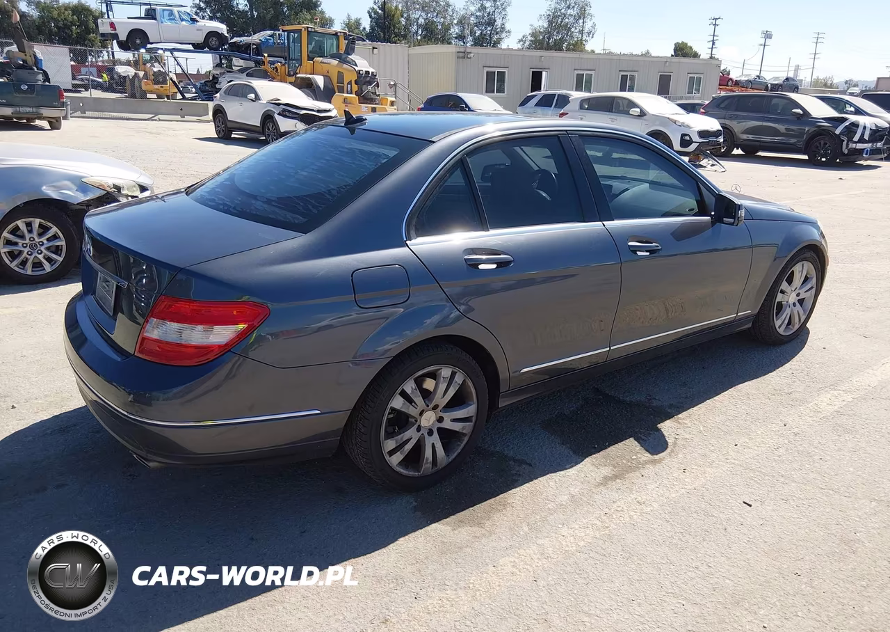 2011 Mercedes-Benz C 300 Luxury VIN:WDDGF5EB5BA505474 - 4