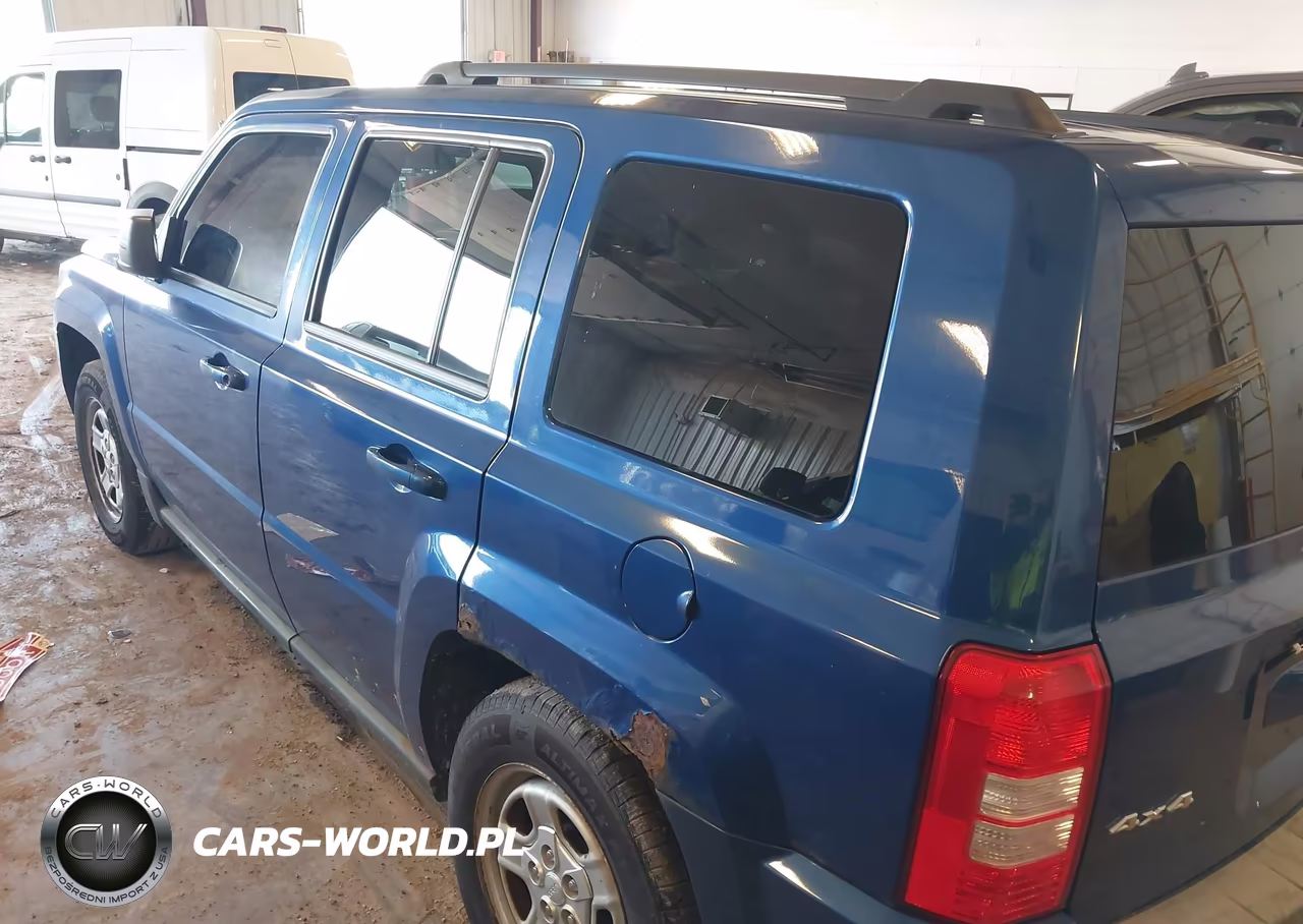 2010 Jeep Patriot Sport VIN:1J4NF2GB5AD573150 - 3