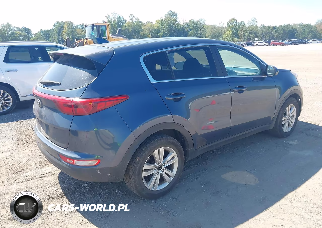 2017 Kia Sportage Lx VIN:KNDPM3AC1H7037137 - 4