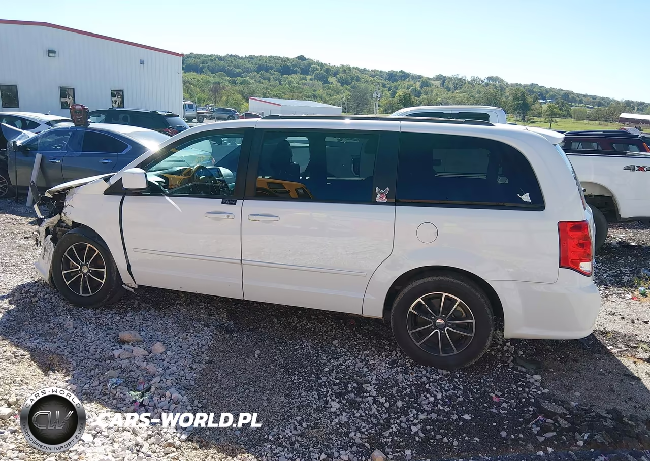 2017 Dodge Grand Caravan Gt VIN:2C4RDGEGXHR698161 - 14