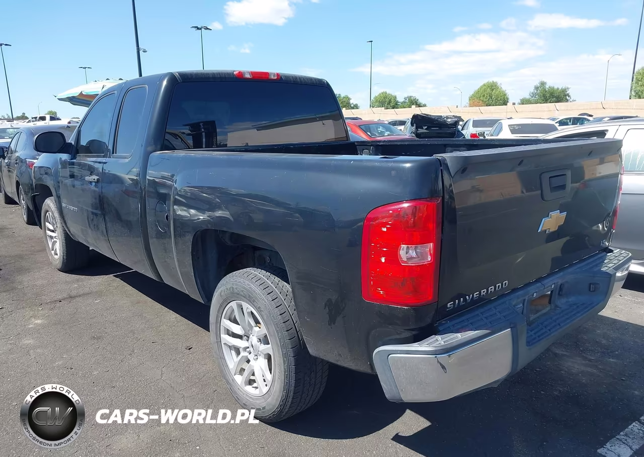 2008 Chevrolet Silverado 1500 Work Truck VIN:1GCEC19X88Z110966 - 3