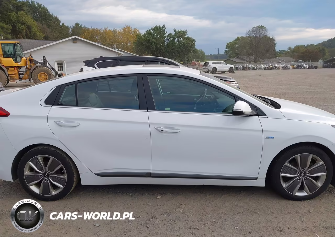 2017 Hyundai Ioniq Hybrid Limited VIN:KMHC85LC9HU018697 - 14