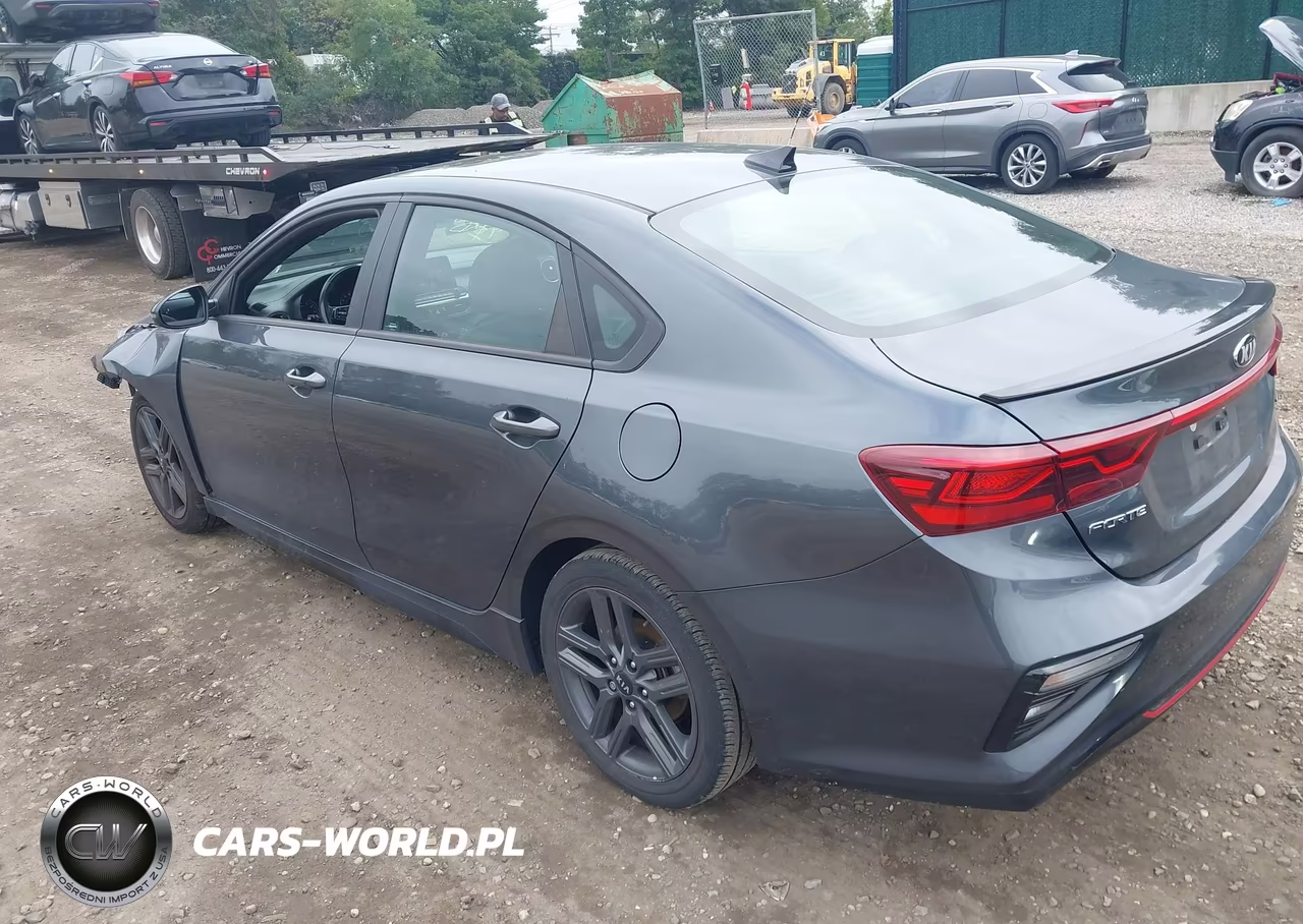 2021 Kia Forte Gt-Line VIN:3KPF34AD6ME341622 - 3