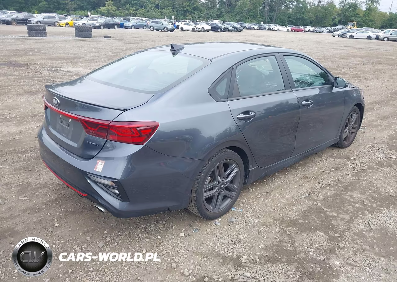 2021 Kia Forte Gt-Line VIN:3KPF34AD6ME341622 - 4