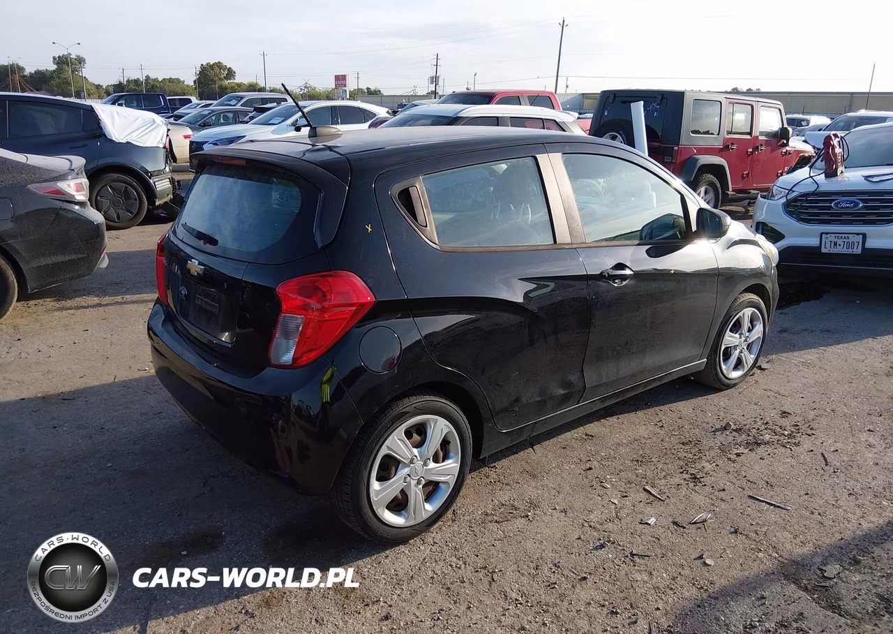 2019 Chevrolet Spark Ls Cvt VIN:KL8CB6SA9KC747087 - 4