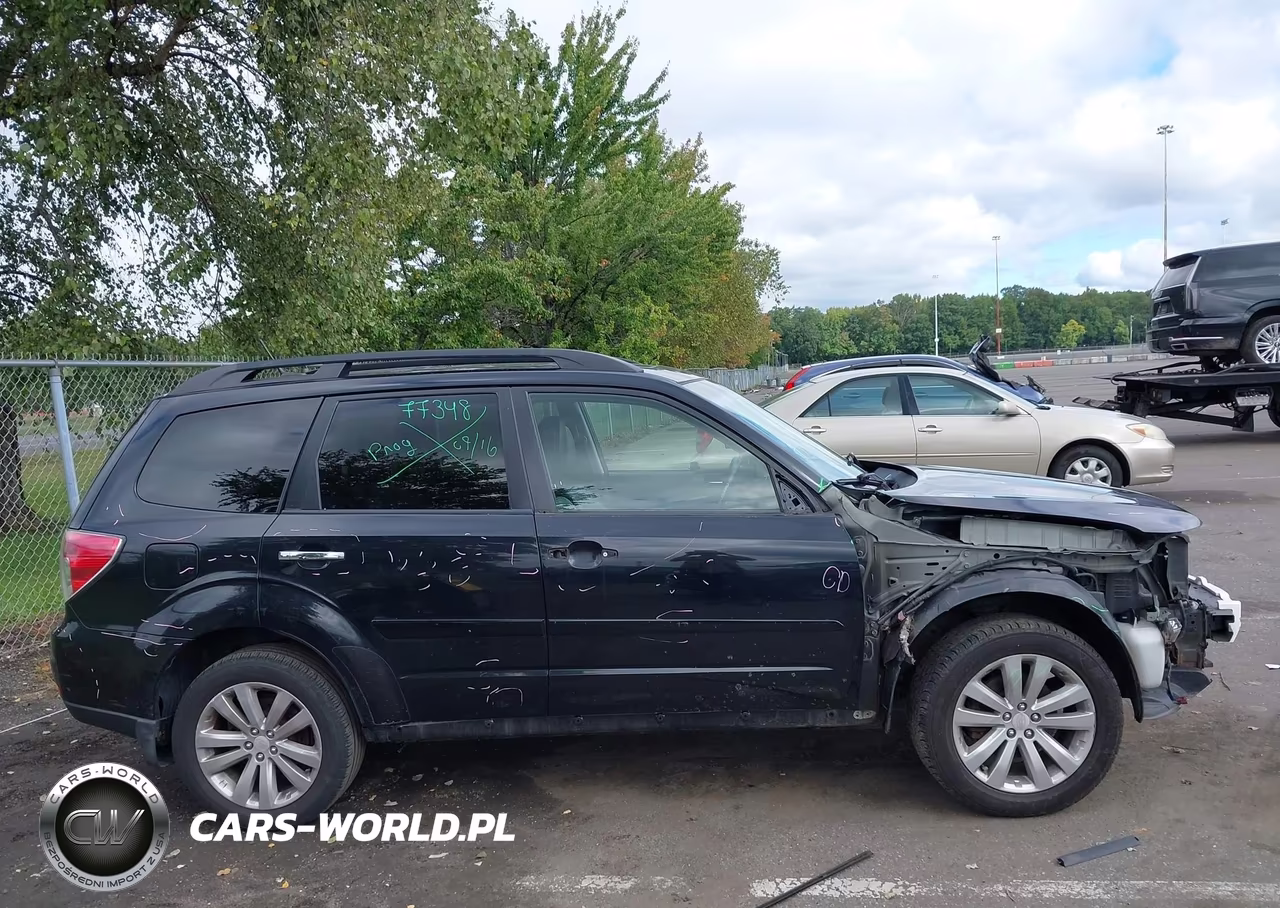 2011 Subaru Forester 2.5X Limited VIN:JF2SHAEC9BH776059 - 13