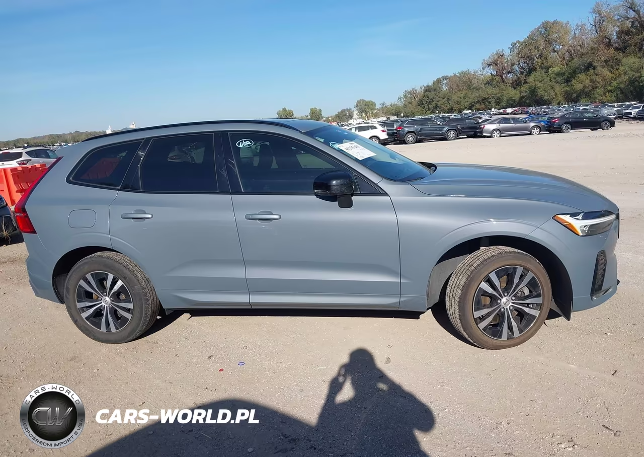 2024 Volvo Xc60 B5 Core Dark Theme VIN:YV4L12RKXR1812792 - 14