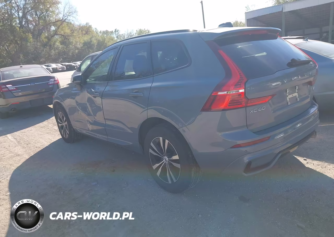 2024 Volvo Xc60 B5 Core Dark Theme VIN:YV4L12RKXR1812792 - 3