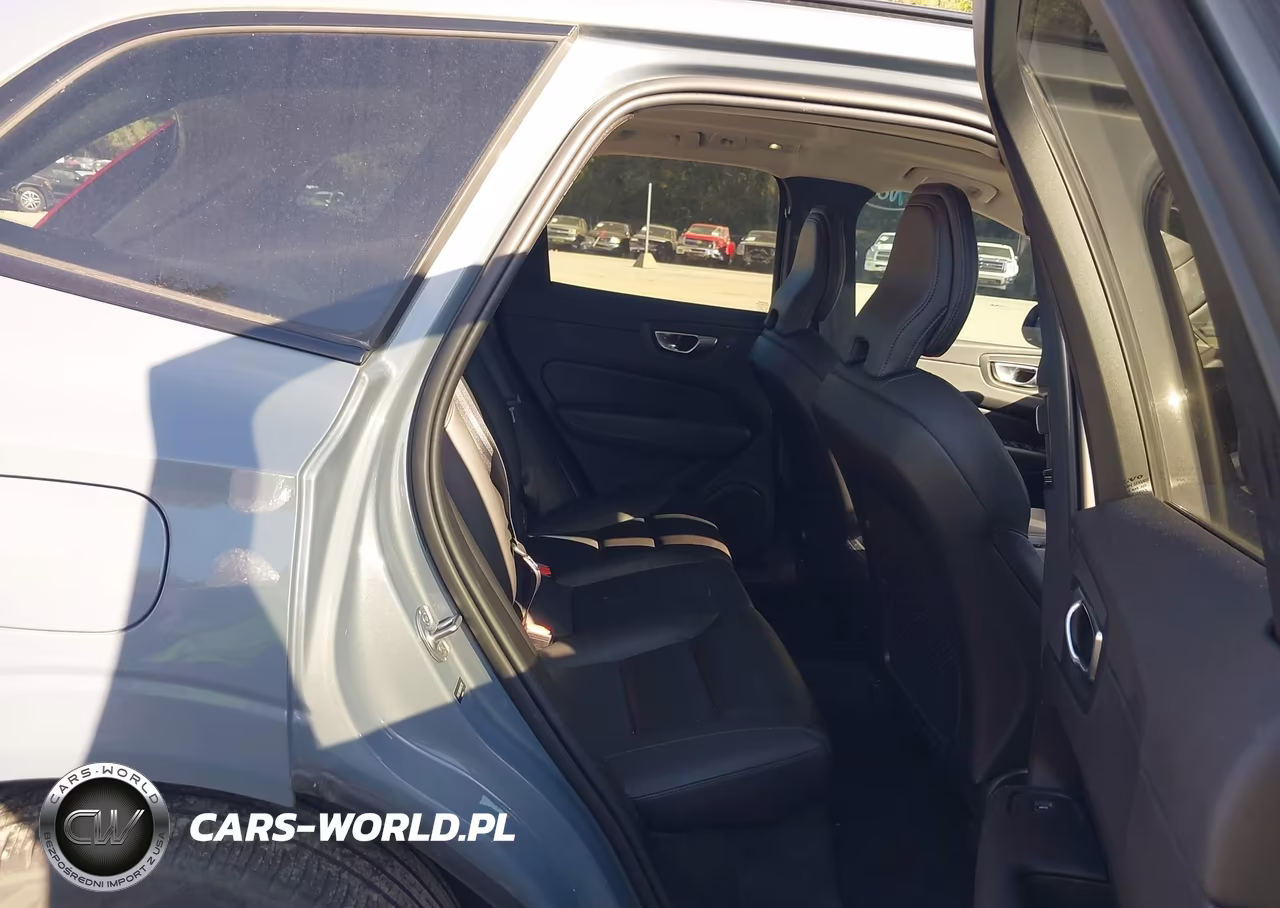 2024 Volvo Xc60 B5 Core Dark Theme VIN:YV4L12RKXR1812792 - 8
