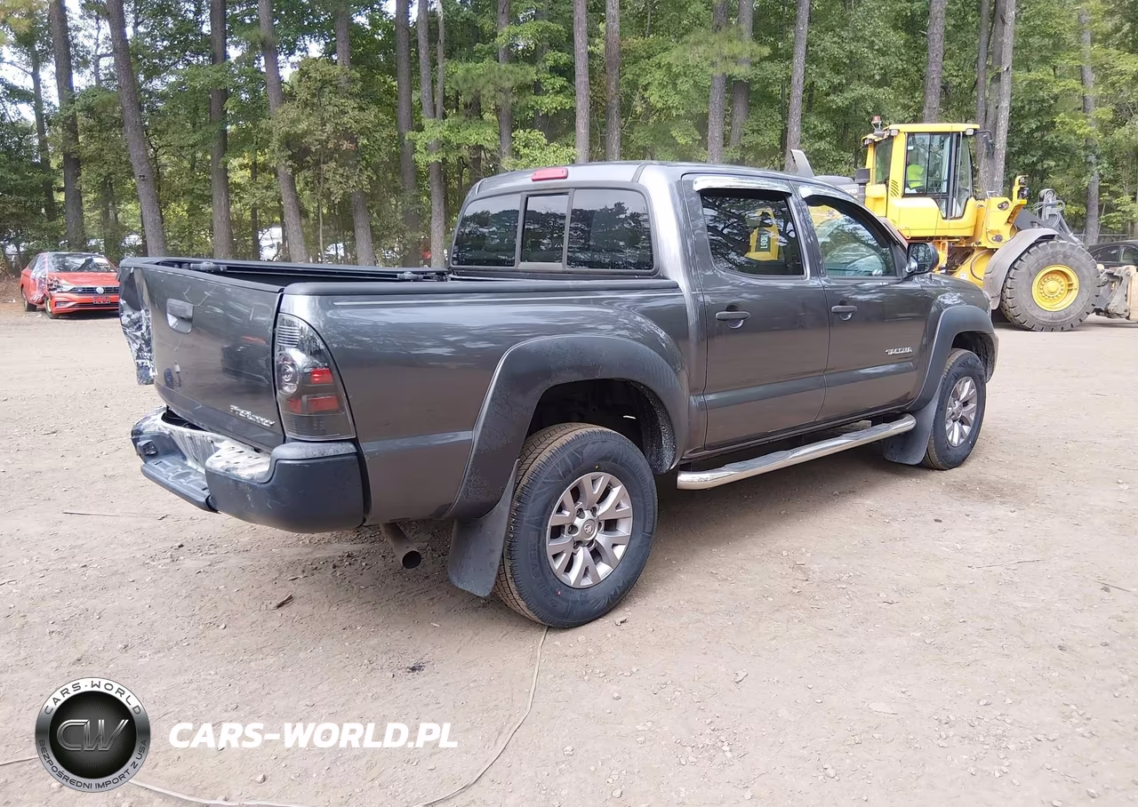 2015 Toyota Tacoma Prerunner VIN:5TFJX4GN3FX045975 - 4